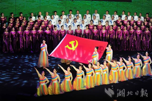 拜仁目标？特里皮尔本赛季送出54记关键传球，五大联赛后卫最多